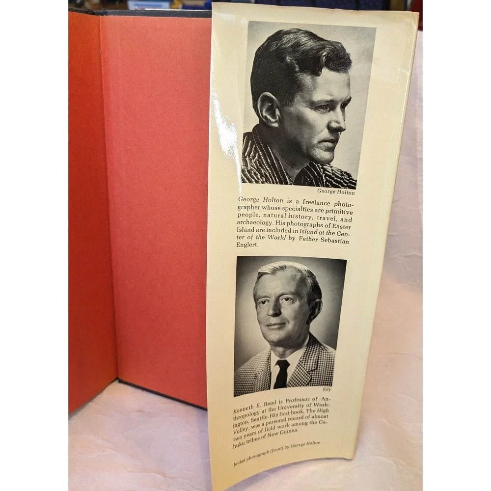 Human Aviary Hardcover 1971 Pictorial Discovery of New Guinea Holton George Vtg